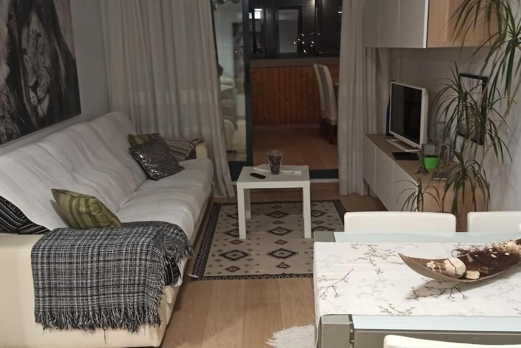 Atico En Paiporta Con 2 Grandes Terrazas Apartment Valencia Luaran gambar
