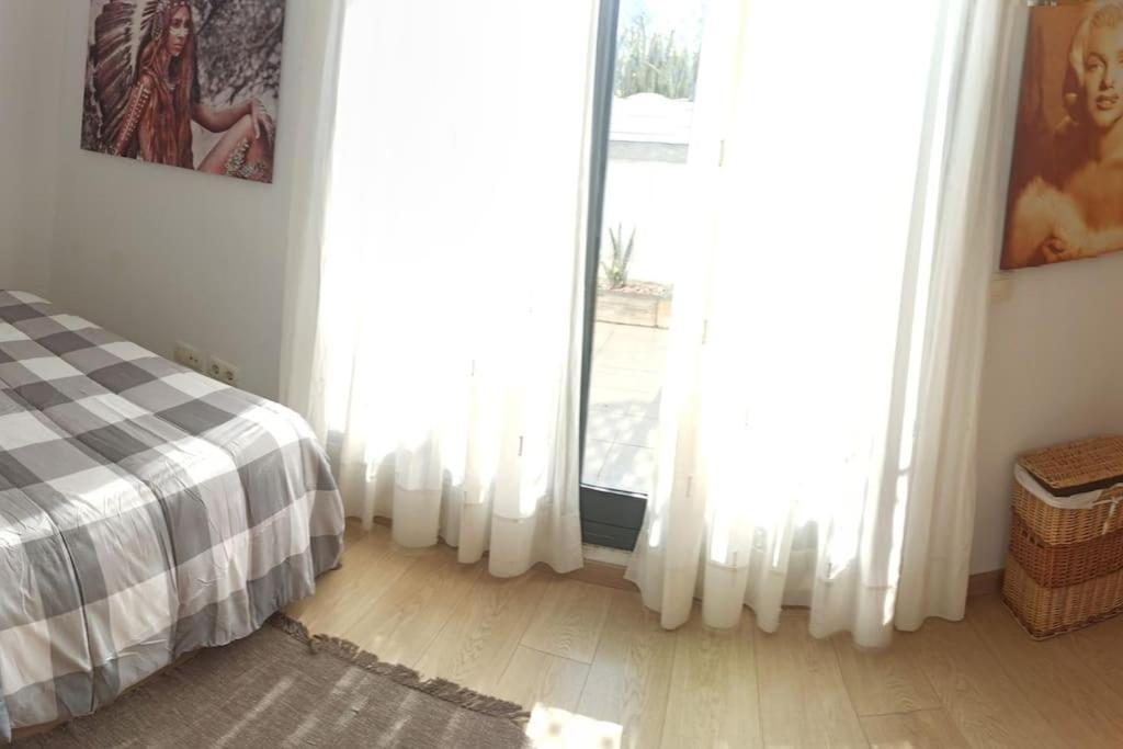 Atico En Paiporta Con 2 Grandes Terrazas Apartment Valencia Luaran gambar