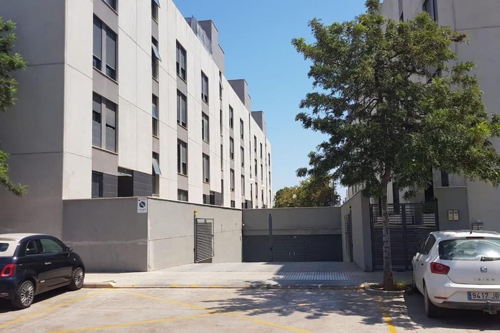 Atico En Paiporta Con 2 Grandes Terrazas Apartment Valencia Luaran gambar
