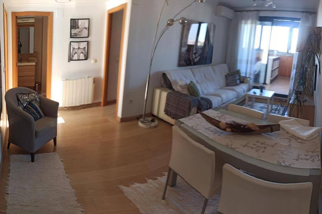 Atico En Paiporta Con 2 Grandes Terrazas Apartment Valencia Luaran gambar